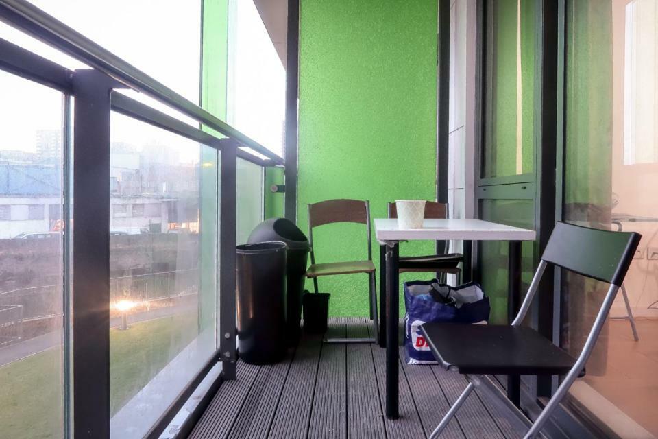 Yeoman Court * Londra